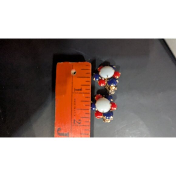 Vintage Red White & Blue Beaded Clip-On Earrings Gold Tone Finish Retro Style - Picture 4 of 7